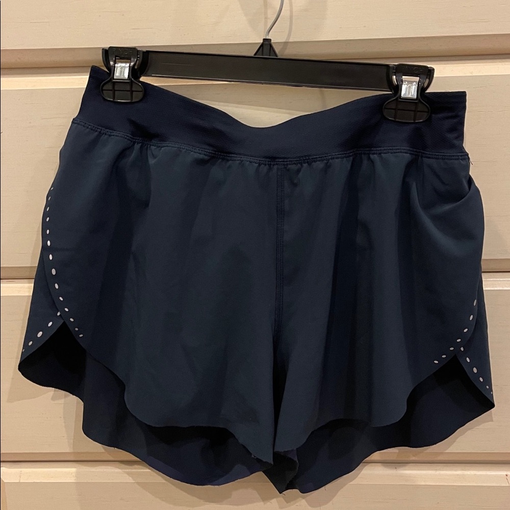 Lululemon find your pace shorts in navy